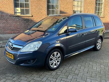 Opel Zafira 1.8 Cosmo 2008 7-persoons! Trekhaak! Hoge instap beschikbaar voor biedingen