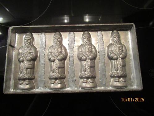 ANTIEKE CHOCOLADEVORM-4 SANTA CLAUS/KERSTMAN -HANS BRUHN, Antiek en Kunst, Antiek | Keukenbenodigdheden, Ophalen of Verzenden