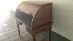 Oud bureau met rolklep, Ophalen