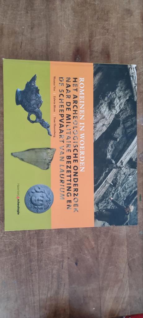Romeinen in Woerden - Archeologisch Onderzoek, Boeken, Geschiedenis | Stad en Regio, Zo goed als nieuw, 20e eeuw of later, Ophalen of Verzenden