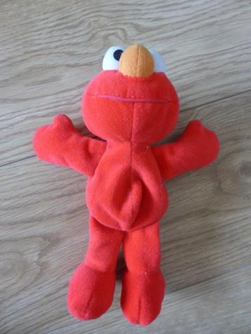 Knuffeltje van Elmo (L) beschikbaar voor biedingen