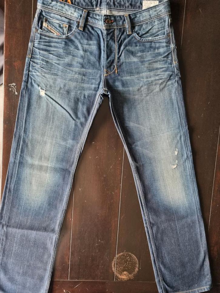 ZGAN CLASSIC DIESEL LARKEE DNA STRAIGHT FIT JEANS SIZE 34/32, Kleding | Heren, Spijkerbroeken en Jeans, Zo goed als nieuw, W33 - W34 (confectie 48/50)