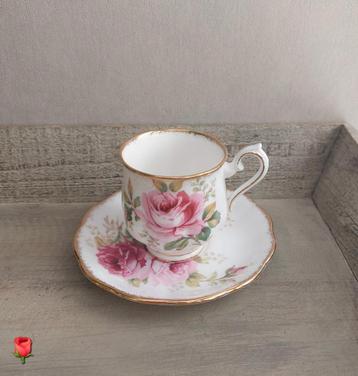 Royal Albert American Beauty kop & schotel (dames model) beschikbaar voor biedingen
