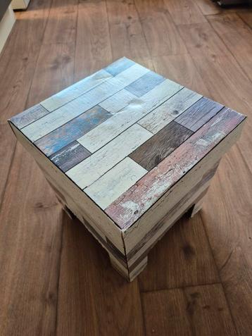 Dutch Design Brand stevig (!) KARTONNEN krukje - Beach look beschikbaar voor biedingen