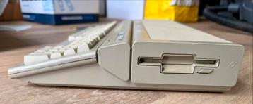 Atari 1040 STE 4mb ram beschikbaar voor biedingen