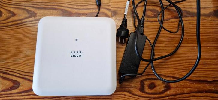 Cisco AIR‑AP1832I‑E‑K9, Computers en Software, Accesspoints, Gebruikt, Ophalen of Verzenden