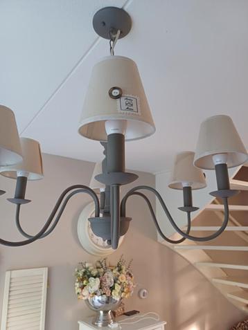 Brocante Landelijke Lamp met 6 Kapjes - Wezep beschikbaar voor biedingen
