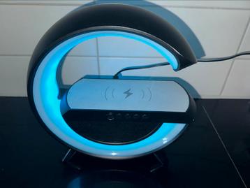 Bluetooth speaker met oplaadpunt mobiel beschikbaar voor biedingen
