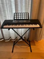 Keybord met standaard, Muziek en Instrumenten, Keyboards, 61 toetsen, Zo goed als nieuw, Met standaard, Ophalen