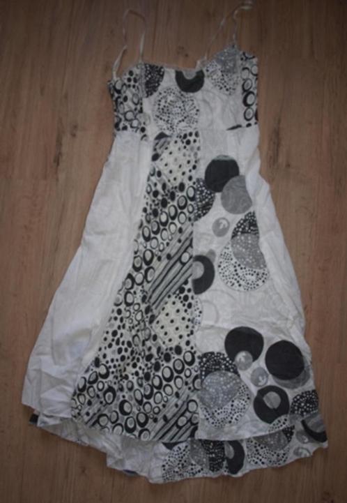 Wit Grijs Zwarte Jurk (L), Kleding | Dames, Jurken, Gedragen, Maat 42/44 (L), Wit, Knielengte, Ophalen of Verzenden