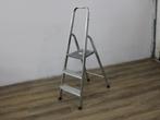 Tomado huishoudtrap 3 treden, Ophalen of Verzenden, Niet ingevuld, Niet ingevuld, Niet ingevuld