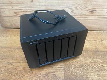 Synology DX513 Expansion Unit 5 bays + evt. hdd beschikbaar voor biedingen