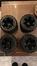 Fg monster truck banden te koop, Benzine, Auto offroad, Ophalen of Verzenden, Zo goed als nieuw