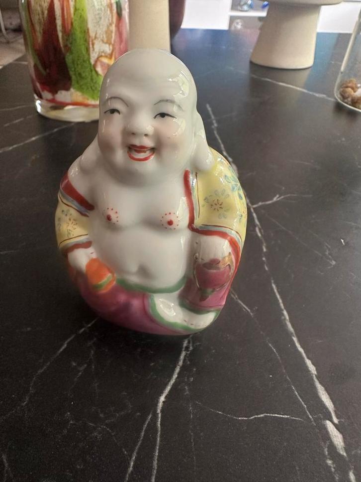 Schattig Boeddhabeeldje van porselein, Huis en Inrichting, Woonaccessoires | Boeddhabeelden, Zo goed als nieuw, Ophalen of Verzenden