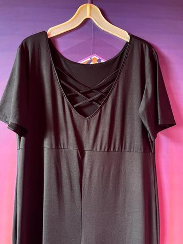 Zwarte jumpsuit met kruisbandjes maat 44/46 nu voor 19,99€ beschikbaar voor biedingen