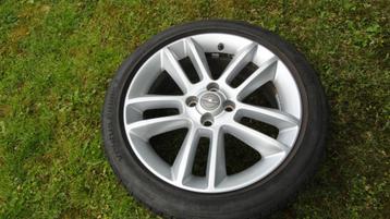 Opel Corsa D,E alu velgen origineel met zomerbanden 17 inch beschikbaar voor biedingen