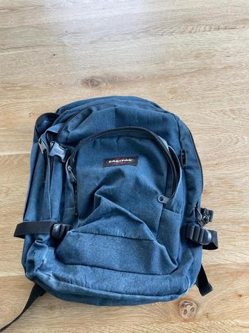 T.k. Eastpak rugzak kleur spijkerblauw met laptopvak beschikbaar voor biedingen