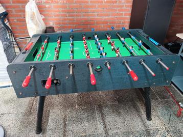 Degelijke tafelvoetbal tafel  beschikbaar voor biedingen