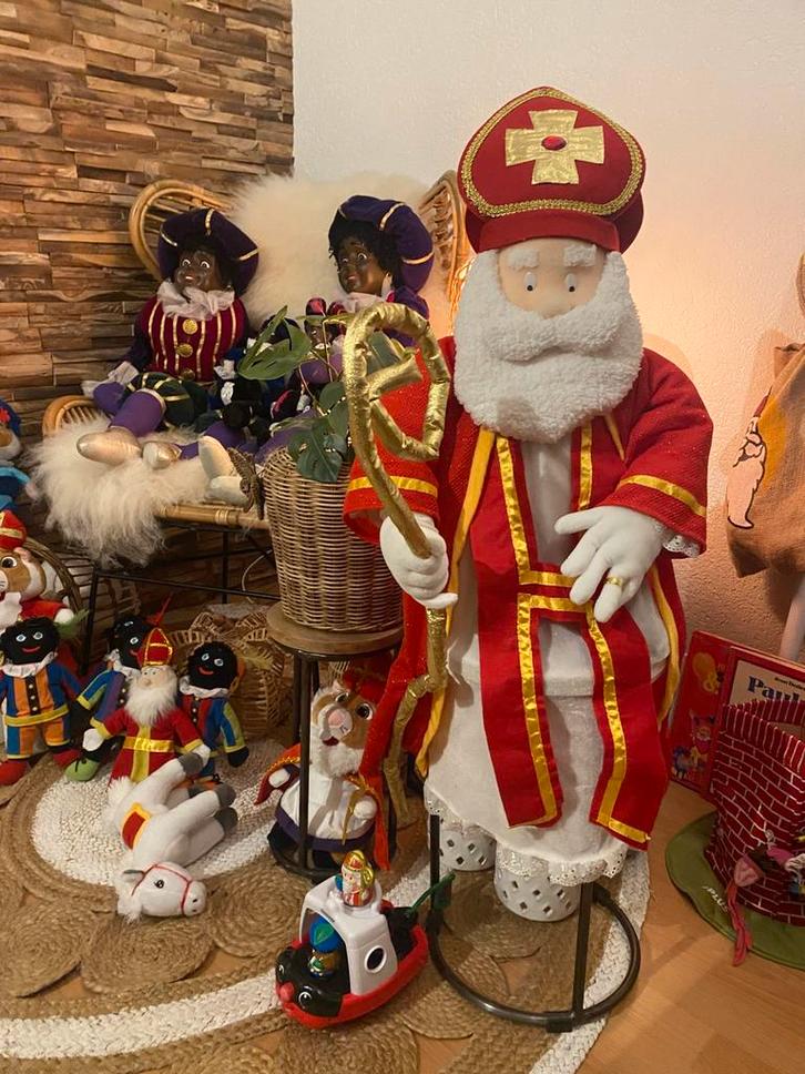 Deze stoffen Sinterklaas was een etalage item! Nu te koop!, Diversen, Sinterklaas, Ophalen of Verzenden