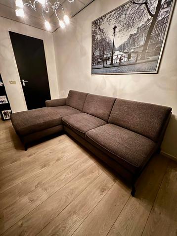 Ruime hoekbank, donkergrijs, 250cm x 175cm beschikbaar voor biedingen