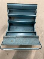 Vintage gereedschap kist met afsluiting voor slot, Doe-het-zelf en Verbouw, Gereedschapskisten, Ophalen, Zo goed als nieuw