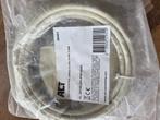 ACT Ivoor 3 meter U/UTP CAT6 patchkabel met RJ45 connectoren, Ophalen of Verzenden, Zo goed als nieuw