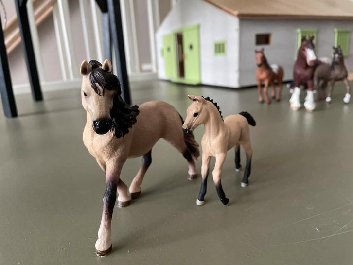 Schleich Paarden Collectie - 14 Stuks, Verzamelen, Dierenverzamelingen, Gebruikt, Beeldje of Figuurtje, Paard, Ophalen of Verzenden