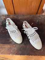 Opvallende Prada Sneakers met afneembare flap, Wit, Ophalen of Verzenden, Sneakers of Gympen, Gedragen
