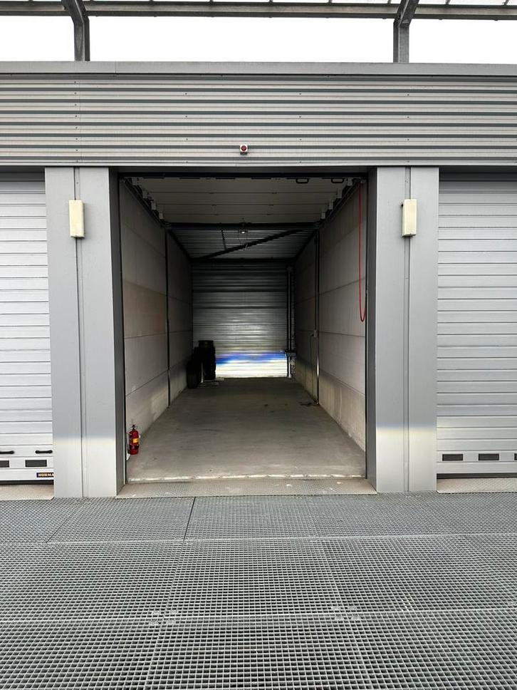 Garagebox Opslagbox Eindhoven Helmond VERHUURD, Auto diversen, Autostallingen en Garages