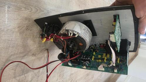 KRK VXT 8 Versterkermodule, Muziek en Instrumenten, Versterkers | Keyboard, Monitor en PA, Zo goed als nieuw, Monitor(versterker)