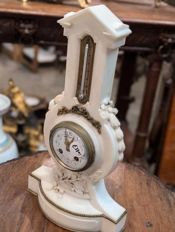 Antieke Franse marmeren pendule. 44 cm. €370. beschikbaar voor biedingen