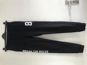 Herfstvakantie buitenspelen trainingsbroek mt 140 katoen 80% beschikbaar voor biedingen