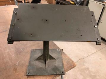 Land Rover Lightweight radiotafel beschikbaar voor biedingen