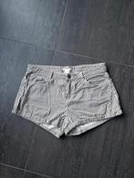Korte broek - damesmaat 38 - H&M - nieuwstaat!, Kleding | Dames, Broeken en Pantalons, Maat 38/40 (M), H&M, Kort, Zwart