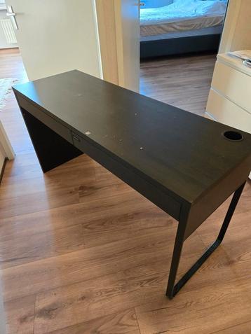 Bureau met 2 lades zwart hout beschikbaar voor biedingen
