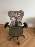Herman Miller Mirra 2 bureaustoel - Defecte gasveer, Huis en Inrichting, Bureaustoelen, Ophalen, Gebruikt, Grijs, Bureaustoel