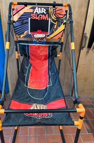 Air Slam Basketbal Spel beschikbaar voor biedingen