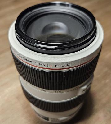 Canon EF 70-300mm F4-5.6L IS USM in zeer mooie staat beschikbaar voor biedingen