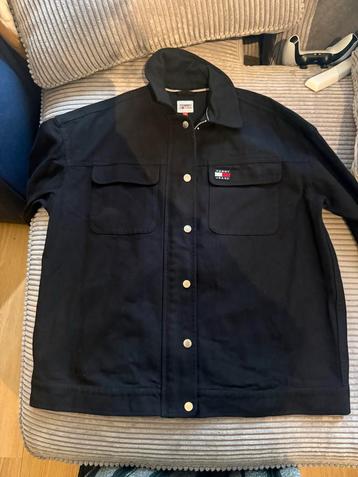 Zwarte Tommy Jeans Jas beschikbaar voor biedingen
