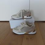 Guess Sneakers Maat 39 /Goud /, Ophalen of Verzenden, Overige kleuren, Guess, Sneakers of Gympen