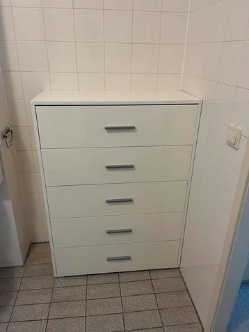 Witte Ladenkast met 5 laden ophalen in Bodegraven beschikbaar voor biedingen