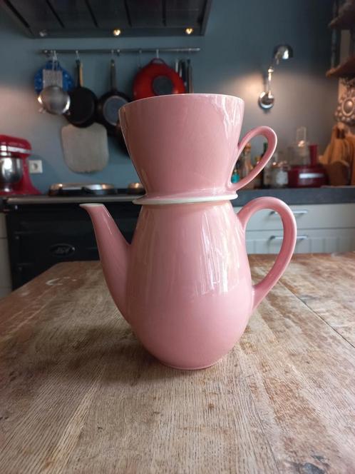Regout pastel koffiepot met filter, Antiek en Kunst, Antiek | Servies los, Ophalen of Verzenden