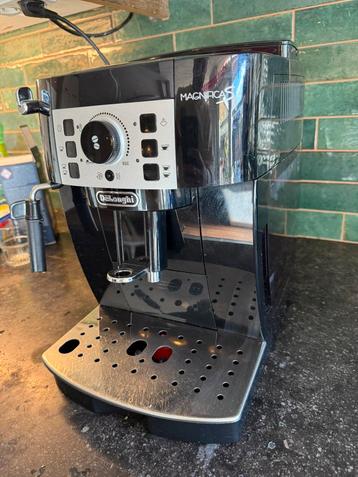 Delonghi Magnifica S Bonenmachine beschikbaar voor biedingen