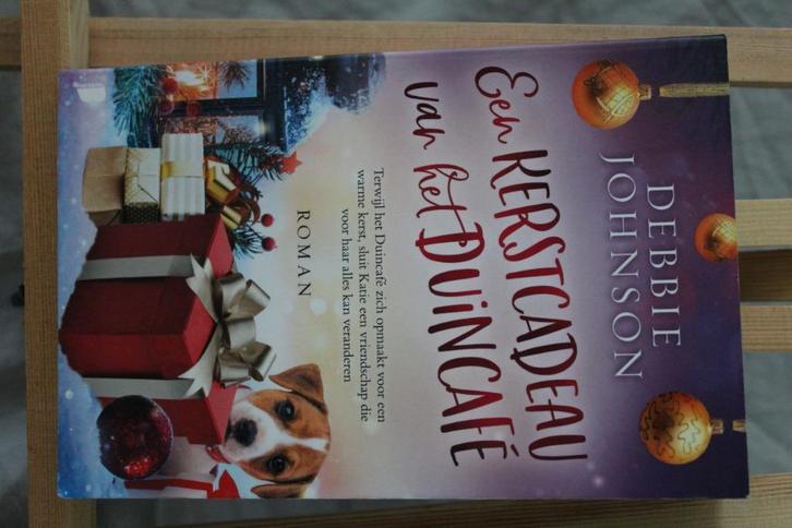 Een kerstcadeau van het Duincafe - Debbie Johnson, Boeken, Romans, Zo goed als nieuw, Ophalen
