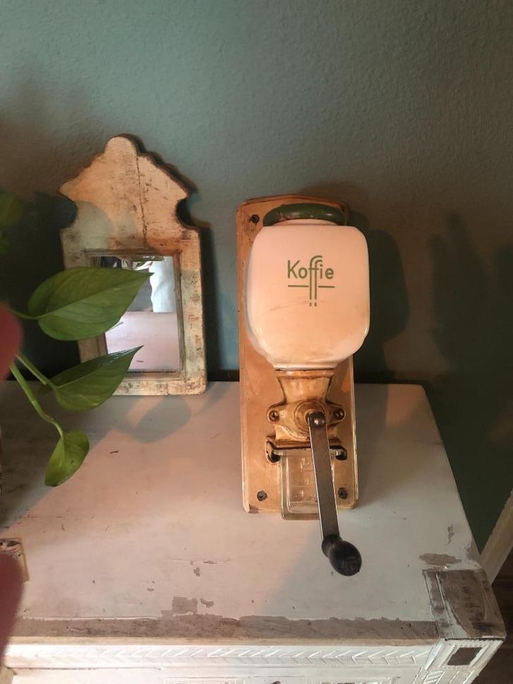 Vintage wand-koffiemolen met keramische voorraadbus, Huis en Inrichting, Keuken | Keukenbenodigdheden, Ophalen of Verzenden