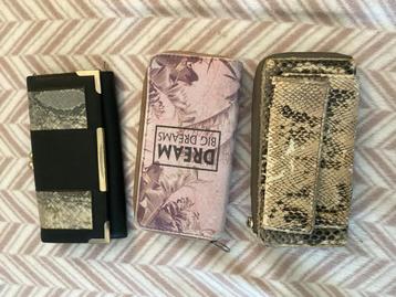 3 Gebruikte Portemonnees in Goede Staat beschikbaar voor biedingen