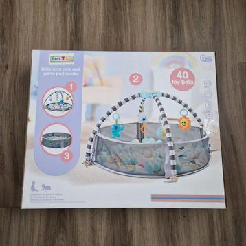 Babygym met ballenbad - Eco Toys beschikbaar voor biedingen
