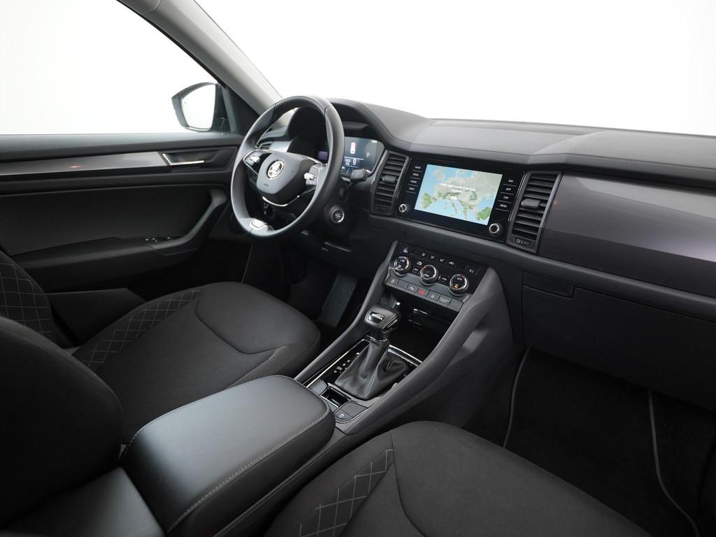 Skoda Kodiaq 1.5 TSI Business Edition DSG | 7 persoons | Cam, Auto's, 12 maanden, 4 cilinders, LED verlichting, Zwart