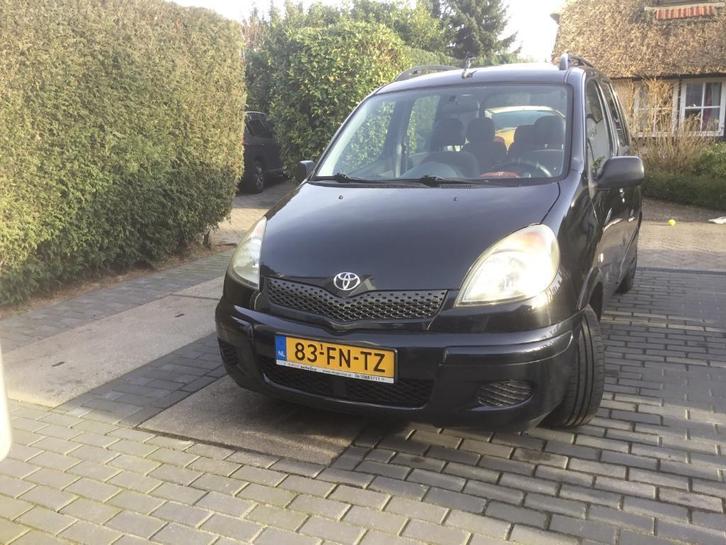 Toyota Yaris Verso 1.5 16V Vvti Linea SOL 2000 Zwar, Auto's, Toyota, Particulier, Yaris Verso, ABS, Climate control, Dakrails