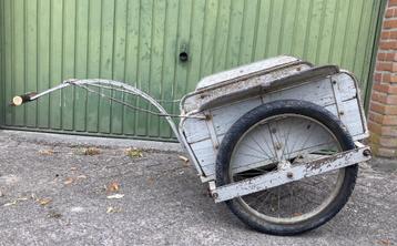 Brocante oud houten fietskarretje - fietsaanhanger beschikbaar voor biedingen